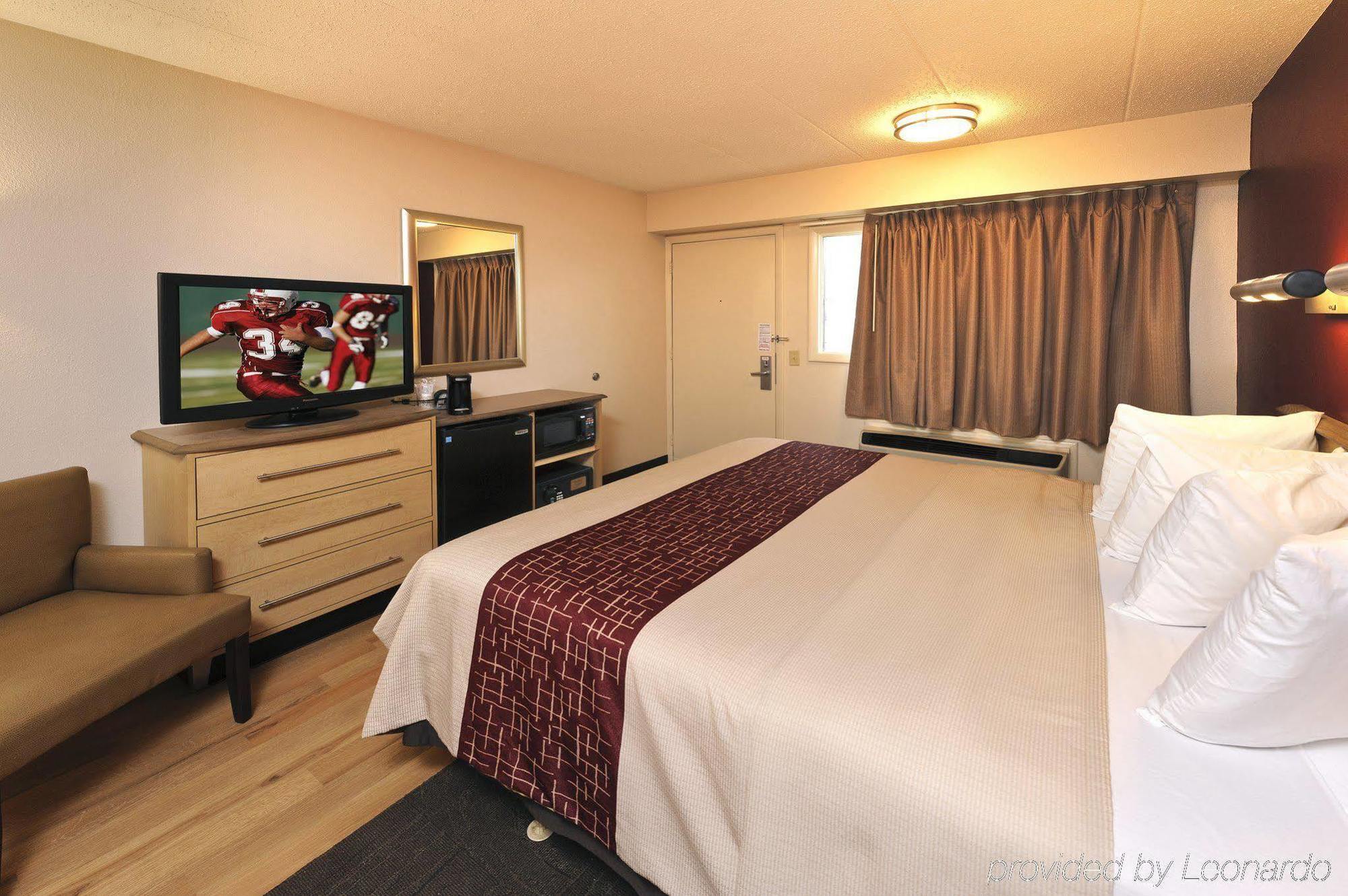 Red Roof Motel 2*